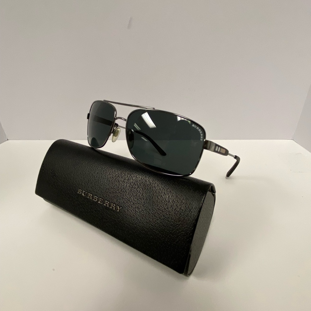 Burberry Sunglasses BE3074